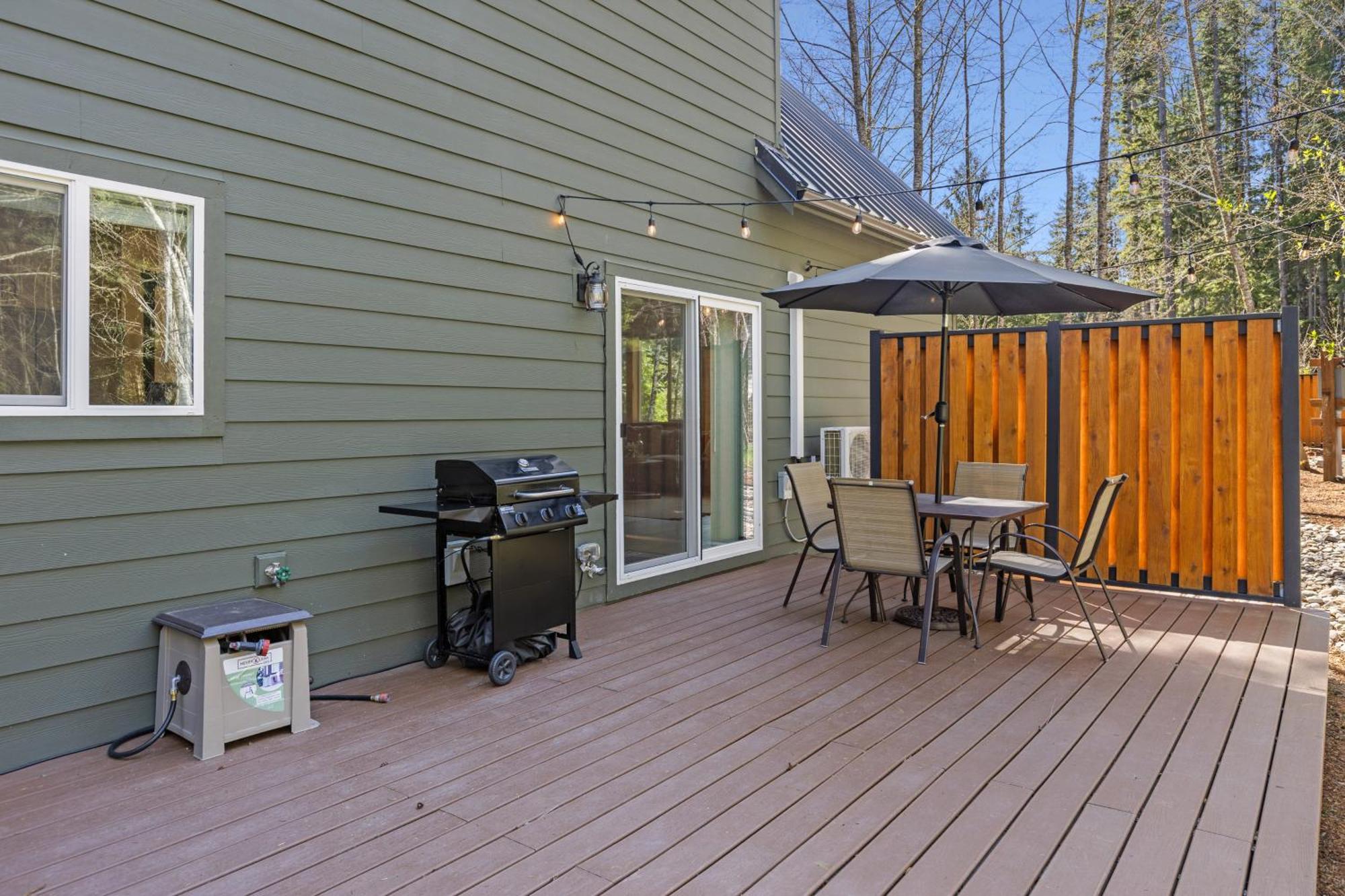 Hikers Haven With Hot Tub - Near Mt Rainier! Villa Ashford Bagian luar foto